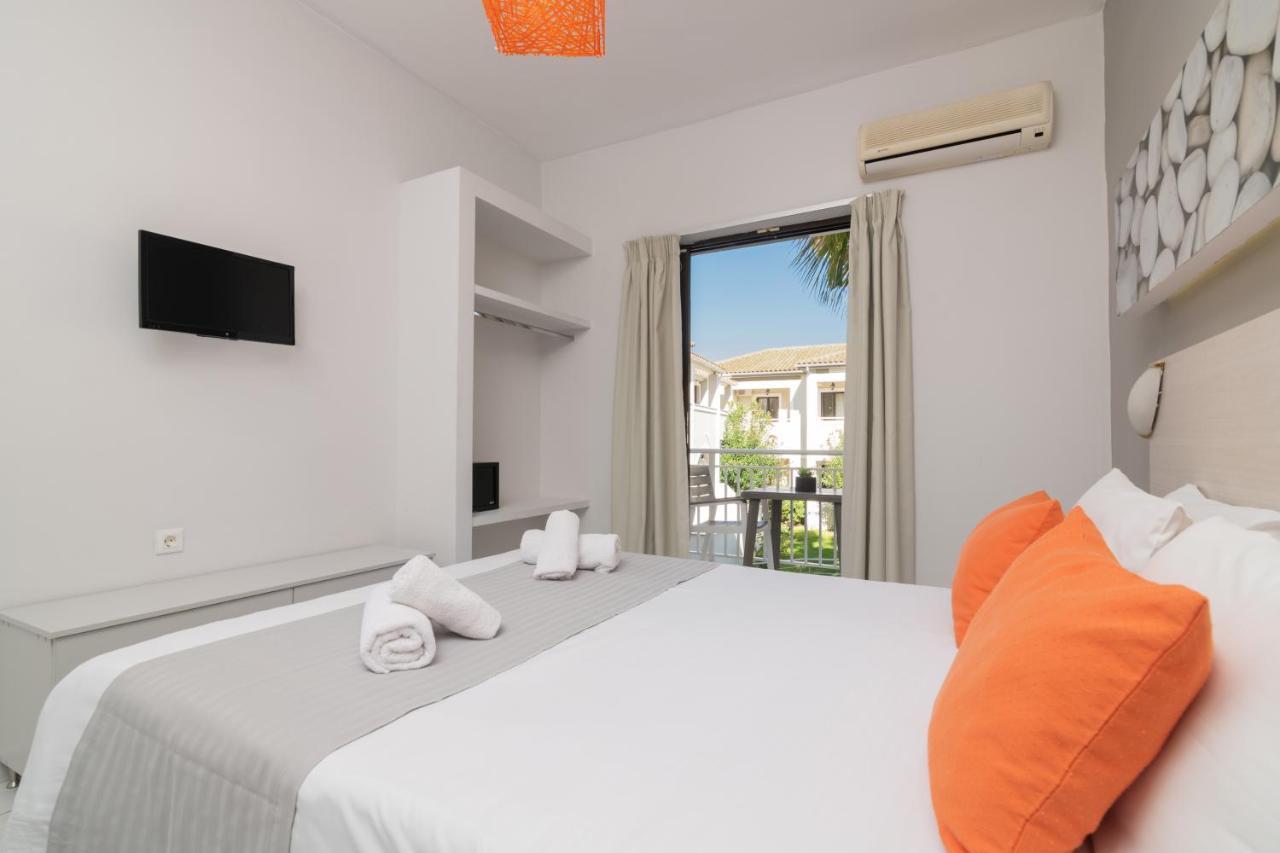 Cavo D'Oro All Inclusive Resort Kalamaki  Bagian luar foto