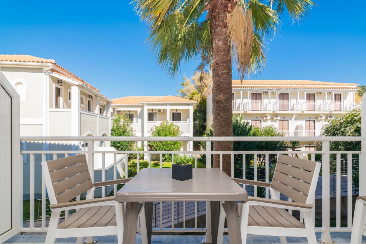 Cavo D'Oro All Inclusive Resort Kalamaki  Bagian luar foto