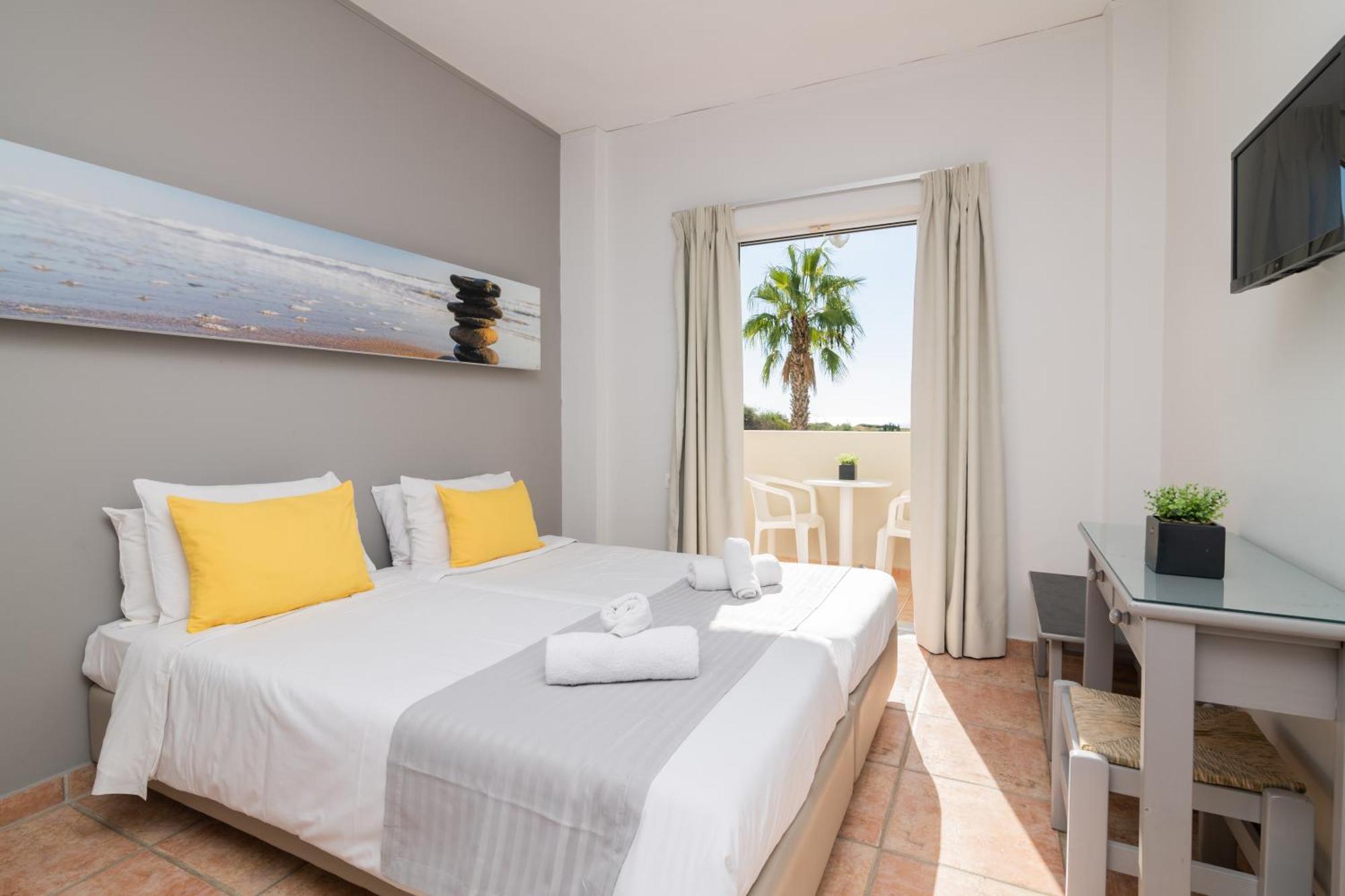 Cavo D'Oro All Inclusive Resort Kalamaki  Bagian luar foto