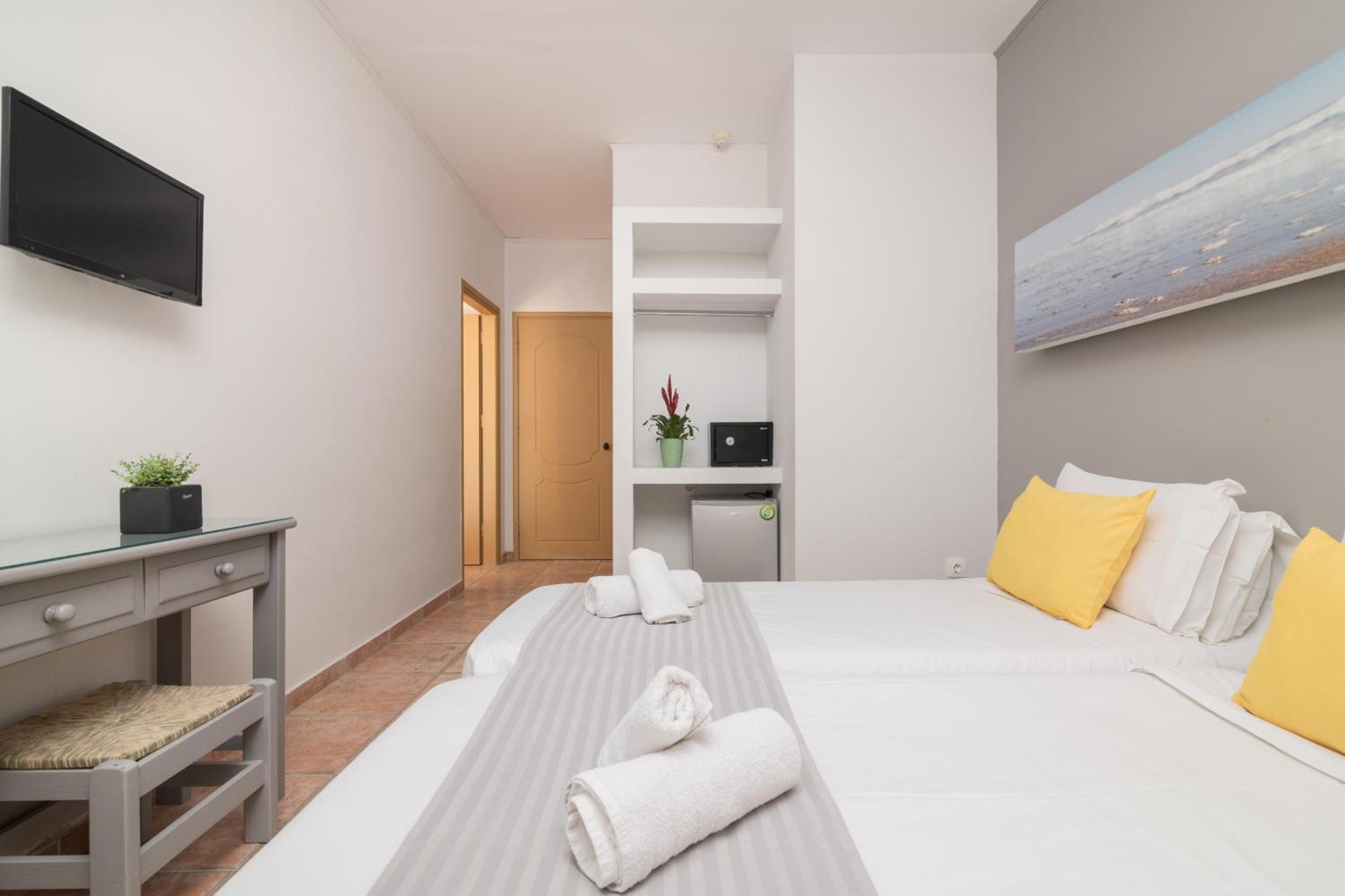 Cavo D'Oro All Inclusive Resort Kalamaki  Bagian luar foto